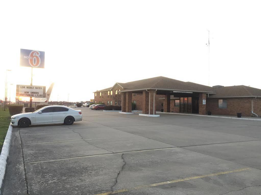 Motel 6-Marion, Il Luaran gambar